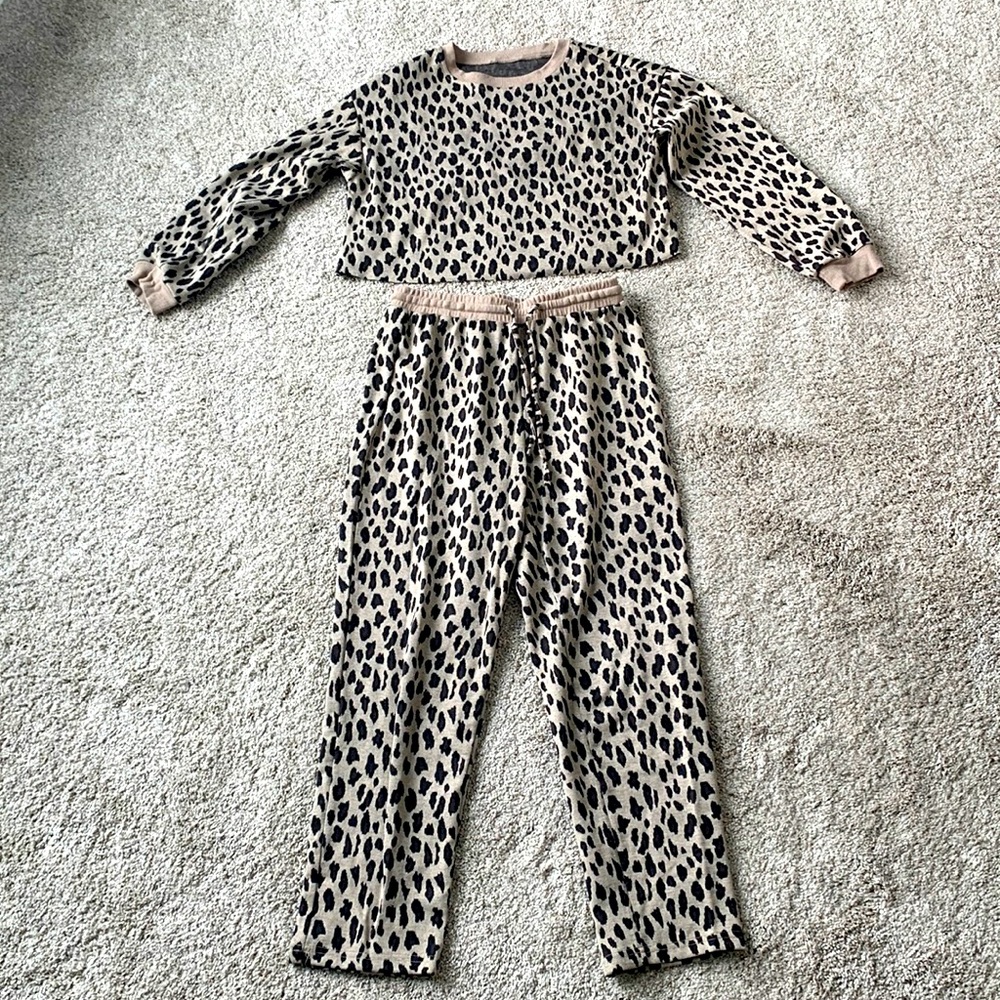 Leopard knit set